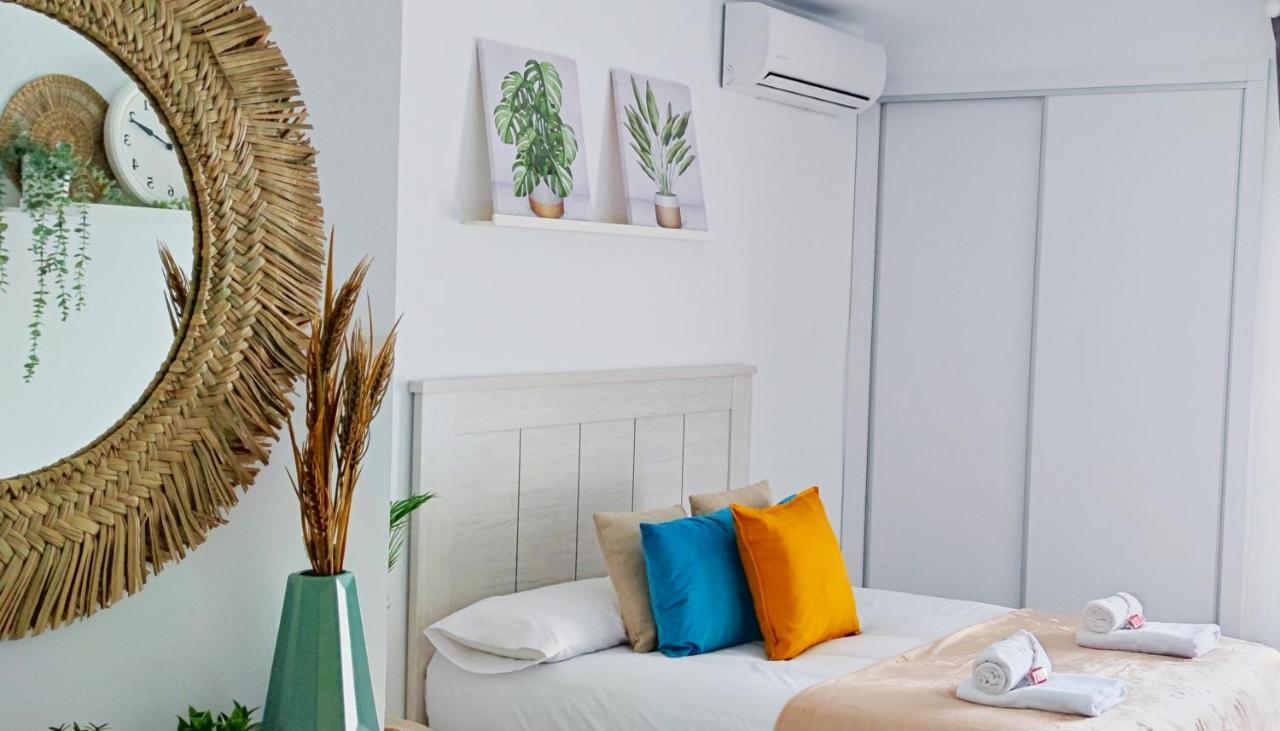 El Estudio De La Playa Benalbeach Holidays Paradise Benalmádena Exteriör bild