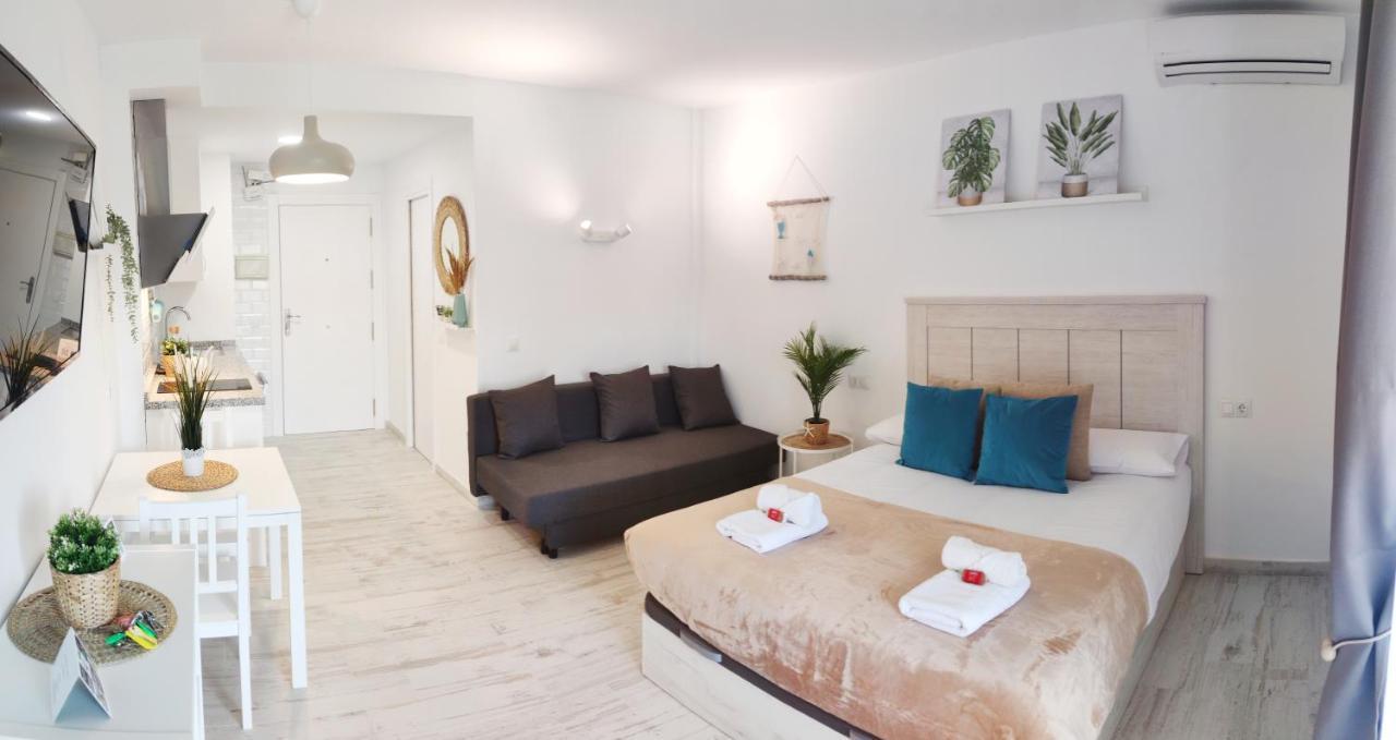 El Estudio De La Playa Benalbeach Holidays Paradise Benalmádena Exteriör bild