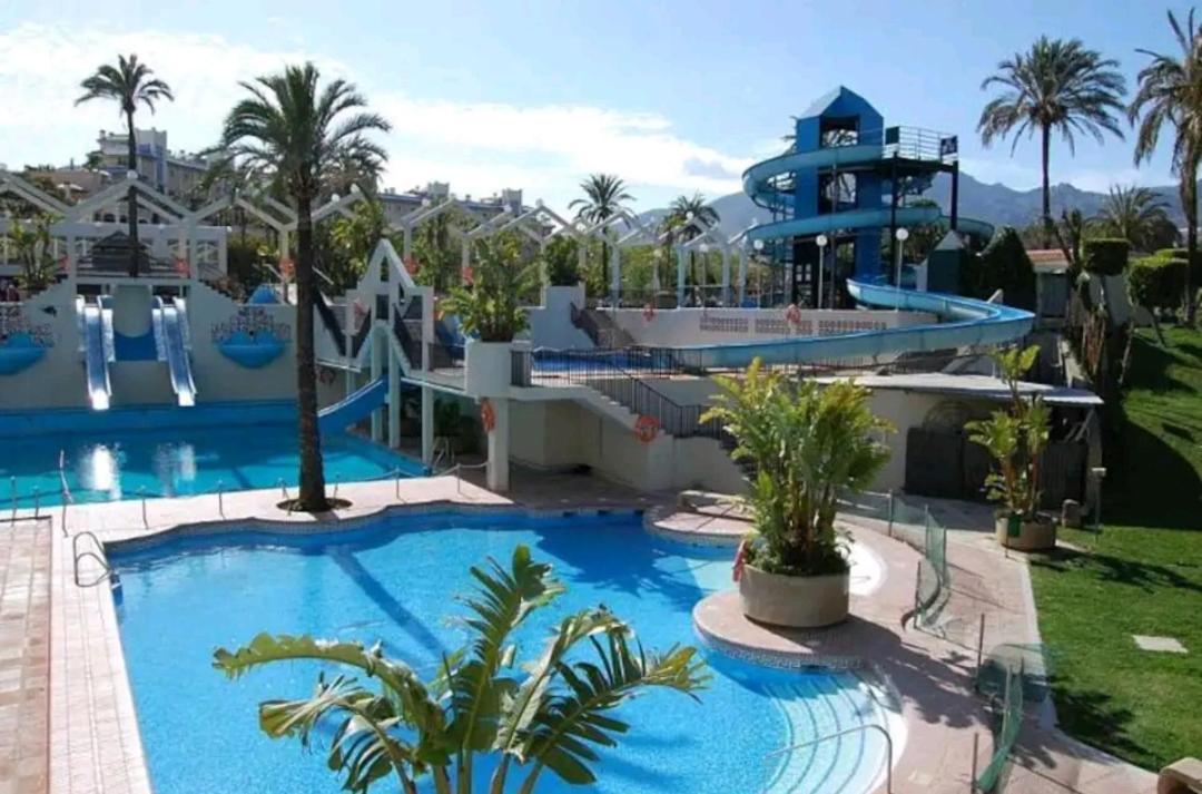 El Estudio De La Playa Benalbeach Holidays Paradise Benalmádena Exteriör bild