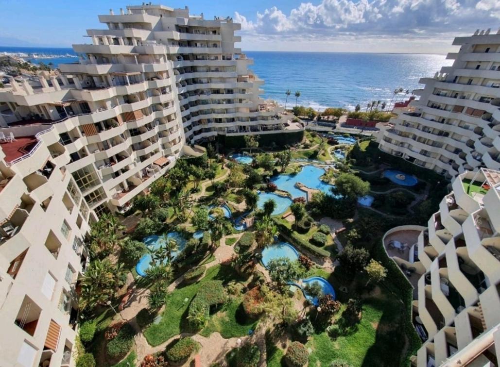 El Estudio De La Playa Benalbeach Holidays Paradise Benalmádena Exteriör bild