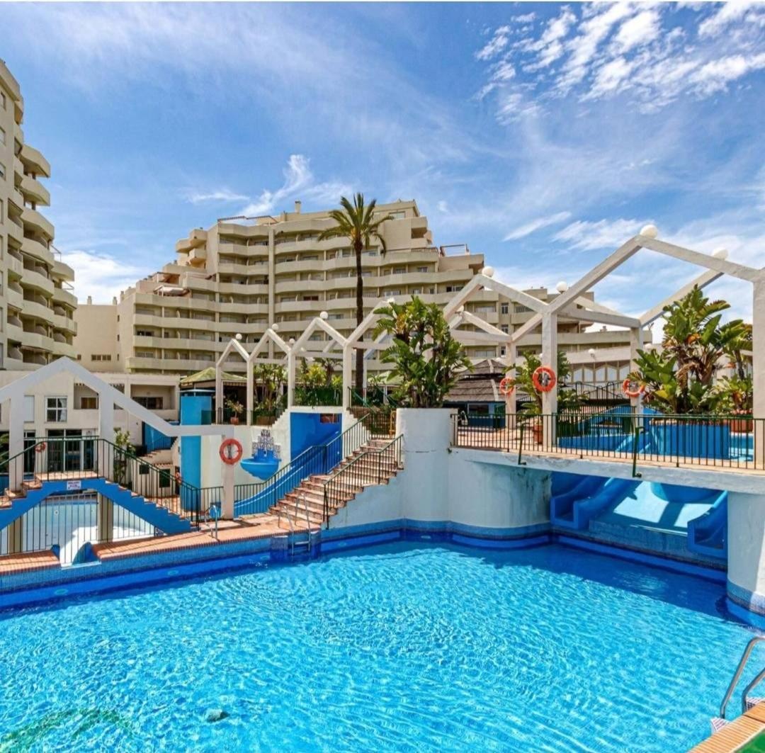 El Estudio De La Playa Benalbeach Holidays Paradise Benalmádena Exteriör bild