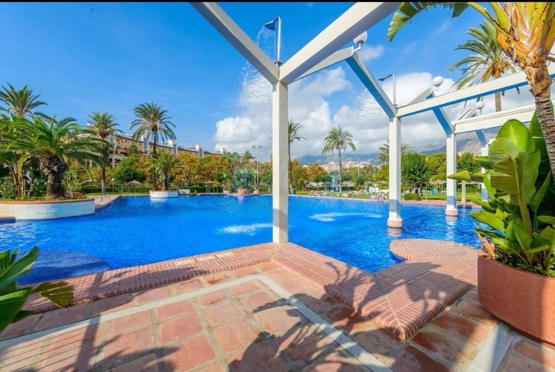 El Estudio De La Playa Benalbeach Holidays Paradise Benalmádena Exteriör bild